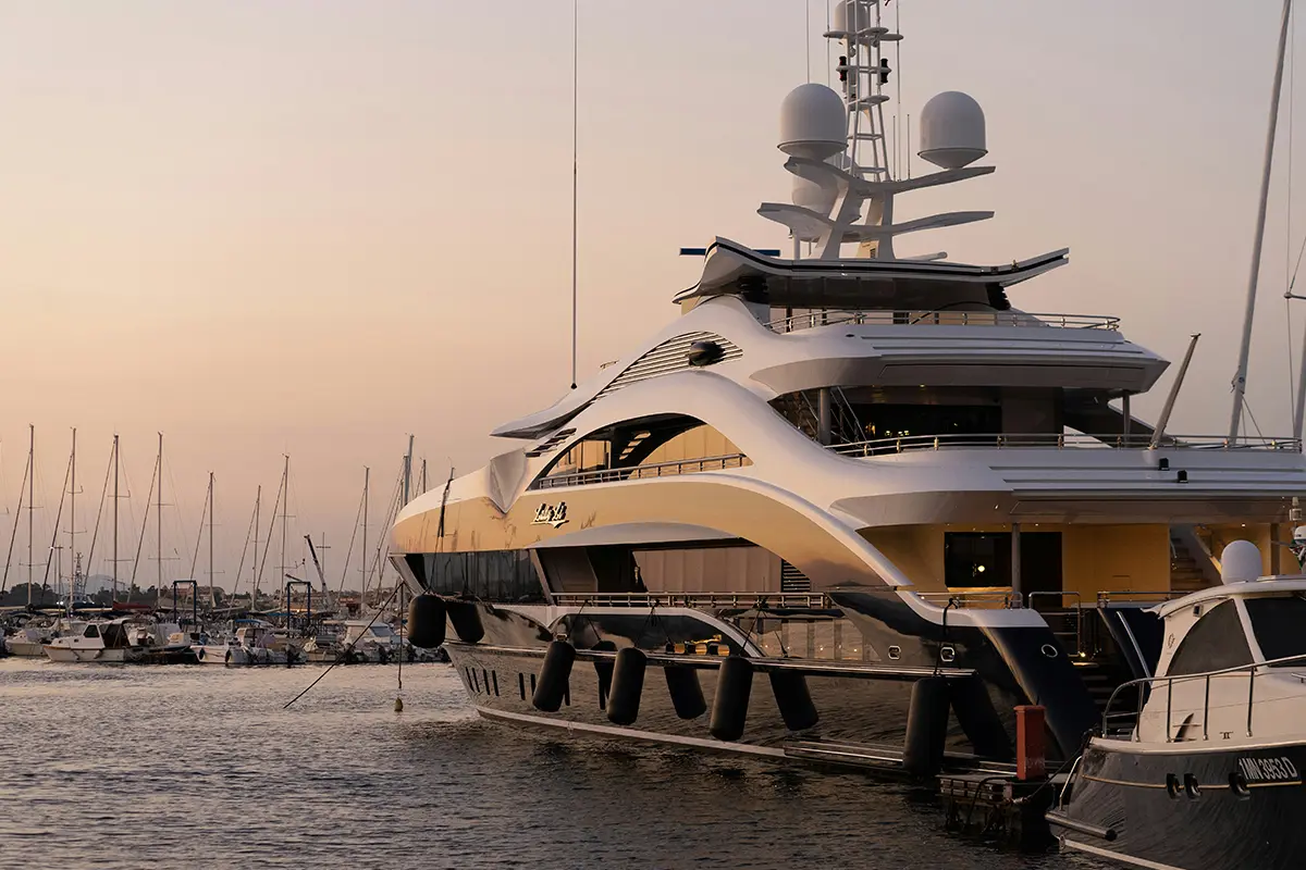 Yacht and Motorboat Charter